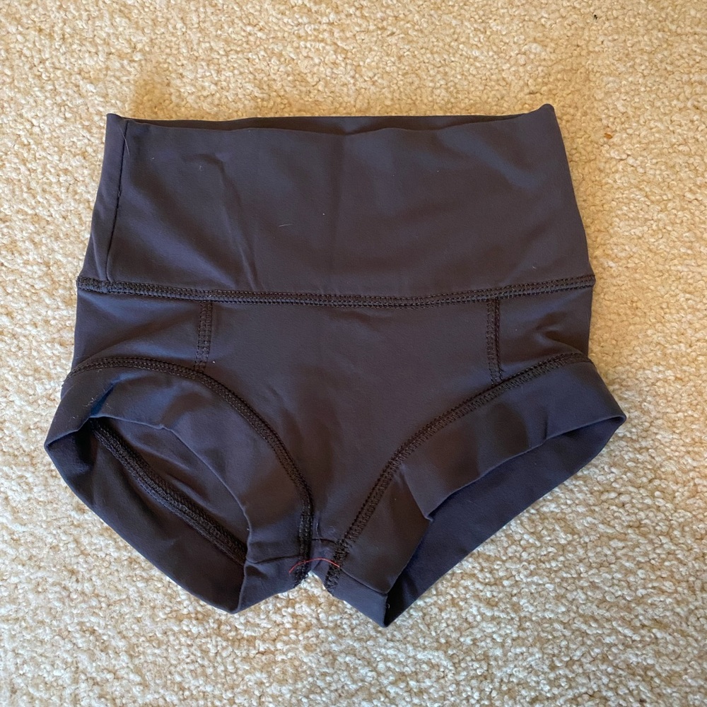 Company 5 Girls dance shorts - size YM